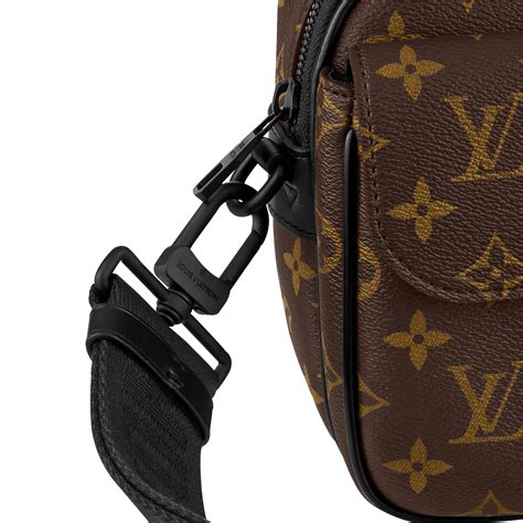 louis vuitton monogram mens laptop messenger bag|S Lock Messenger Monogram Macassar Canvas .